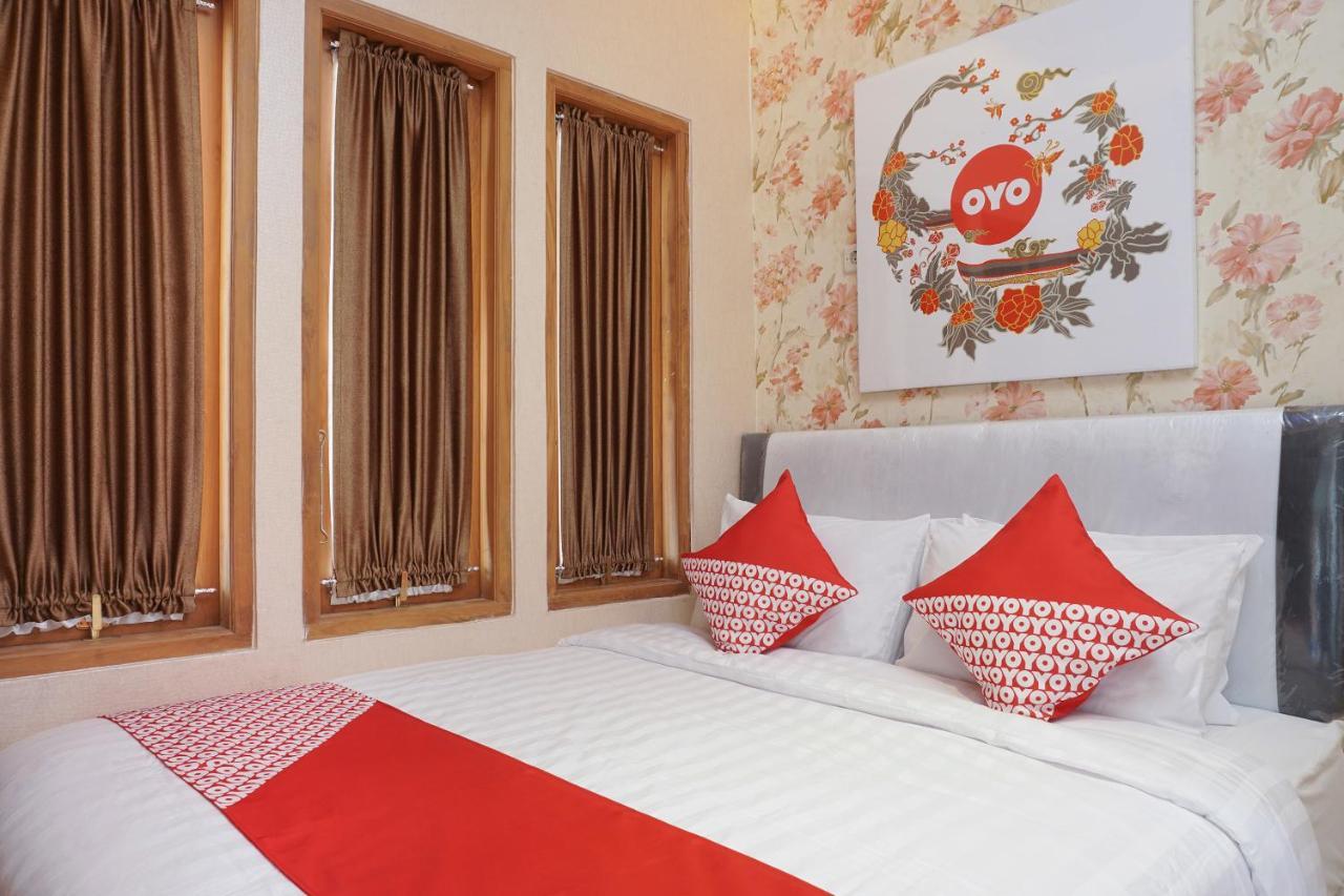 Baturetno Super Oyo 444 Rafitha Homestay מראה חיצוני תמונה