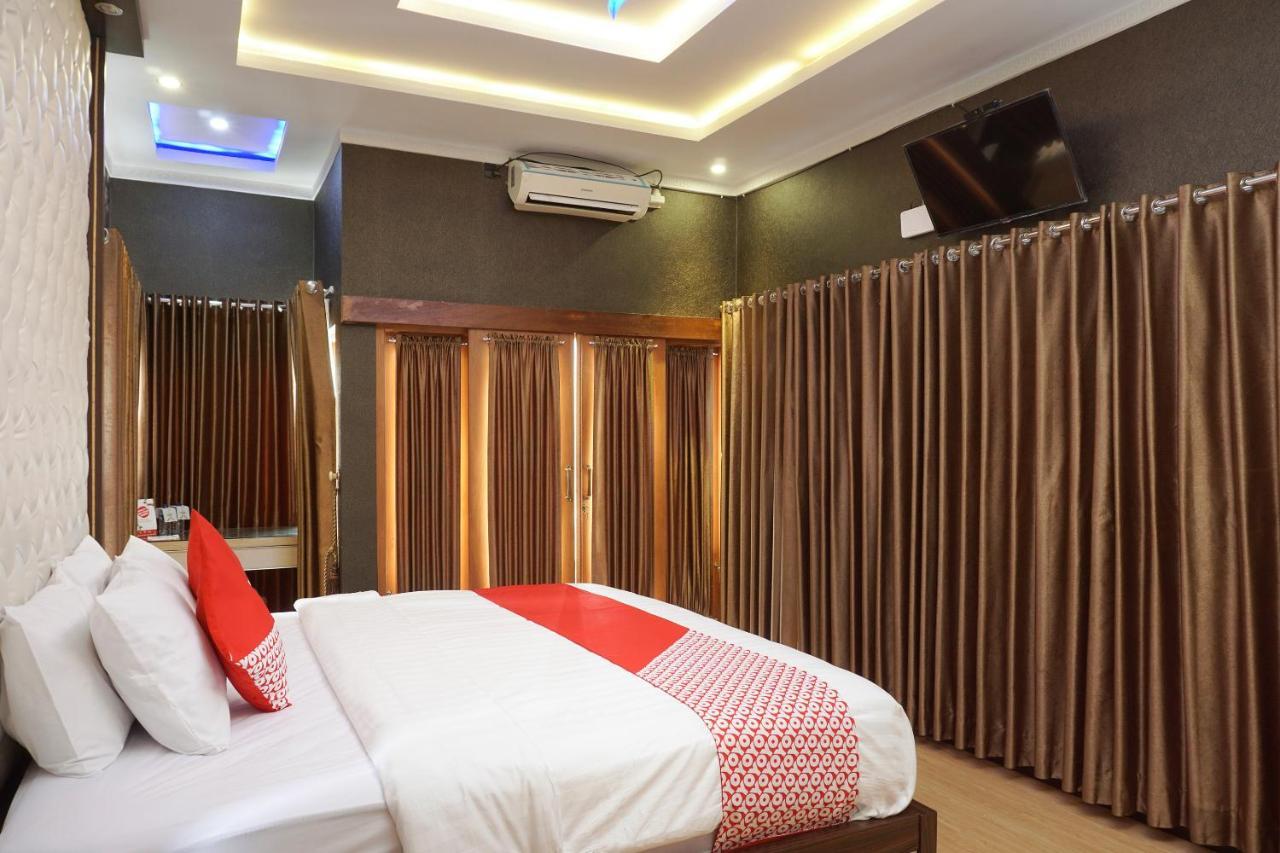 Baturetno Super Oyo 444 Rafitha Homestay מראה חיצוני תמונה