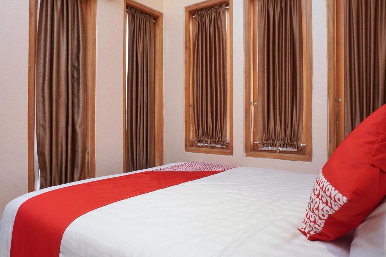 Baturetno Super Oyo 444 Rafitha Homestay מראה חיצוני תמונה
