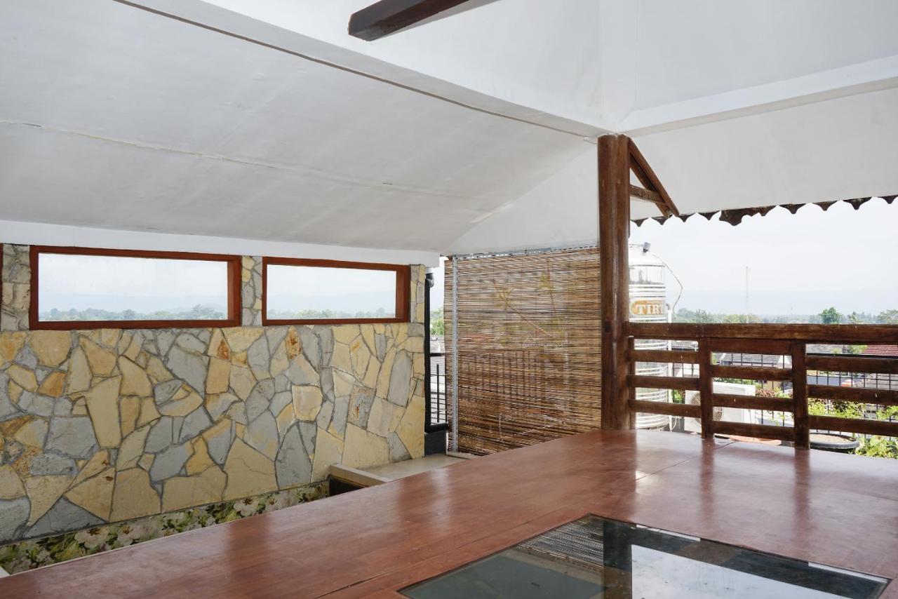 Baturetno Super Oyo 444 Rafitha Homestay מראה חיצוני תמונה